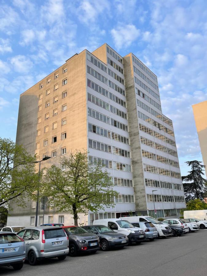 Apartament Studio Spacieux Belle Vue Rillieux La Pape Centre Zewnętrze zdjęcie